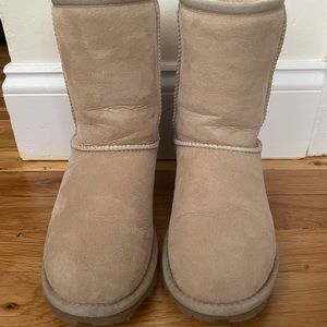 UGG Essential Sand Sheepskin Boots Rugged Tread